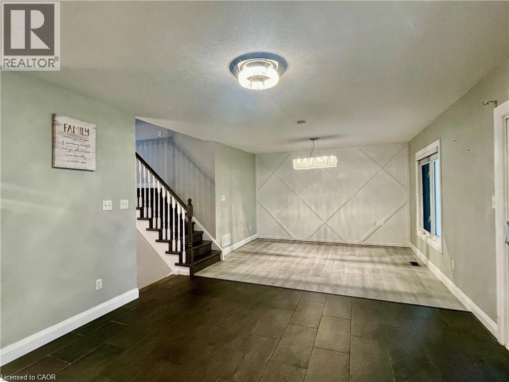 229 Sunny Meadow Court, Kitchener, Ontario  N2N 3R3 - Photo 9 - 40804086