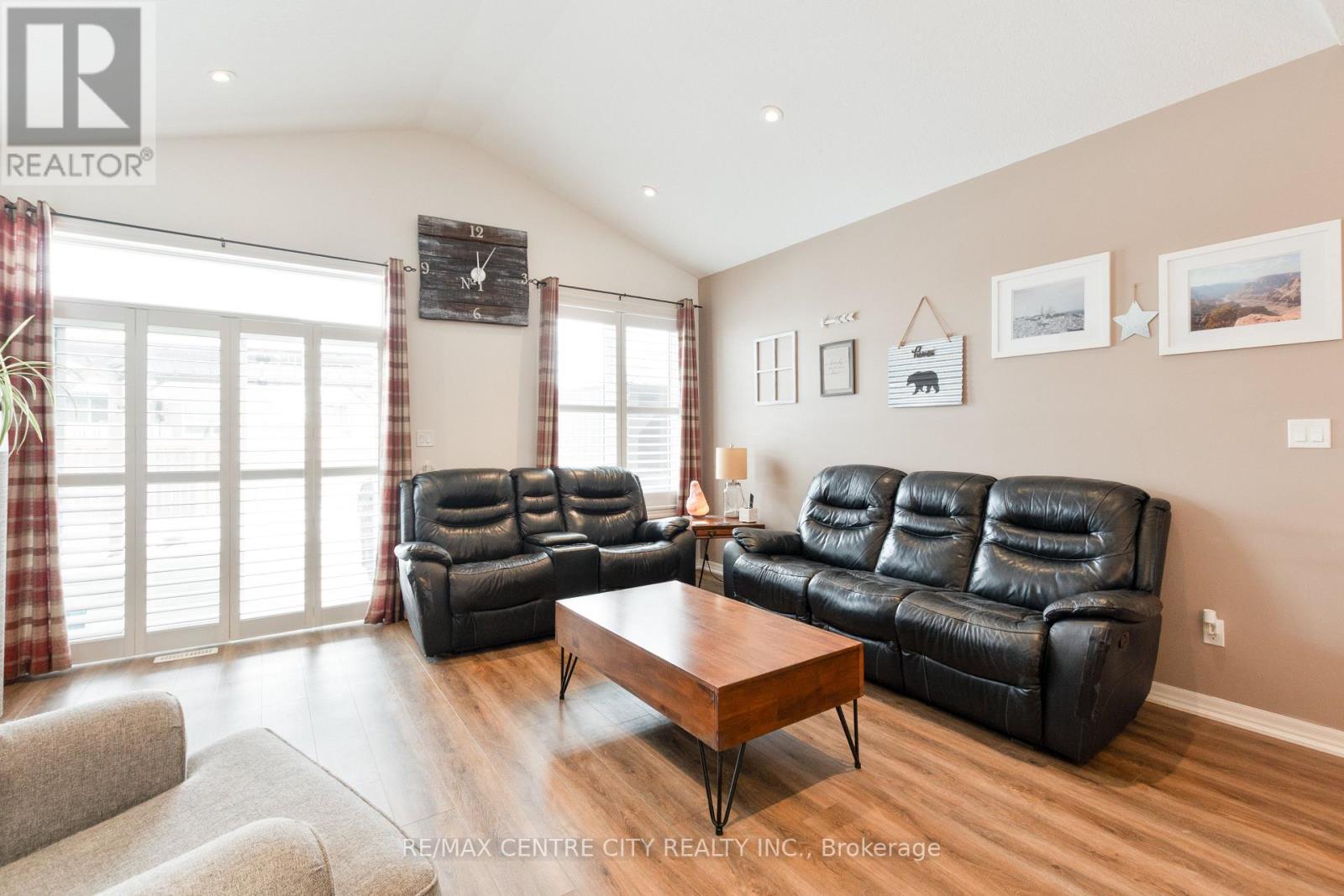 24 Renaissance Drive, St. Thomas, Ontario  N5R 0J9 - Photo 10 - X12777814