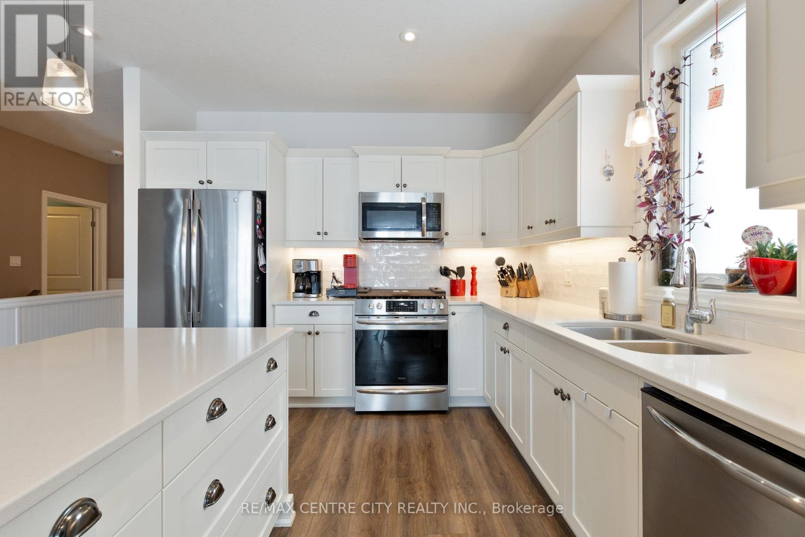 24 Renaissance Drive, St. Thomas, Ontario  N5R 0J9 - Photo 14 - X12777814