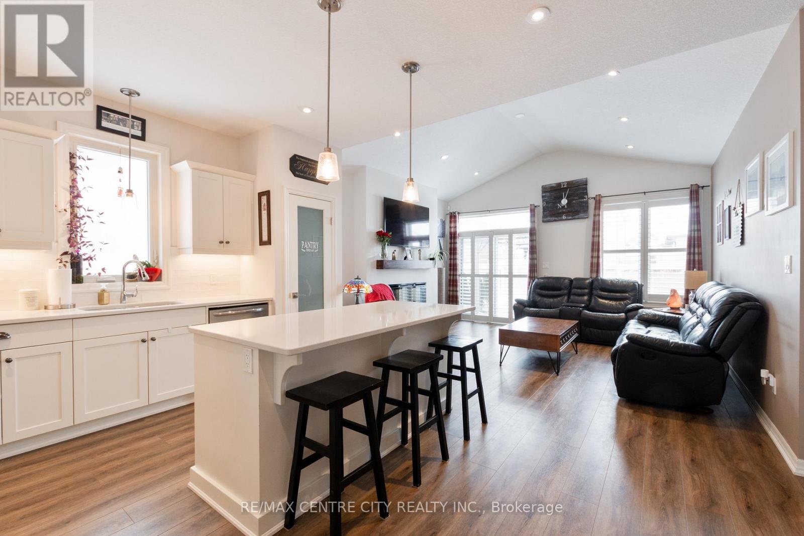 24 Renaissance Drive, St. Thomas, Ontario  N5R 0J9 - Photo 6 - X12777814