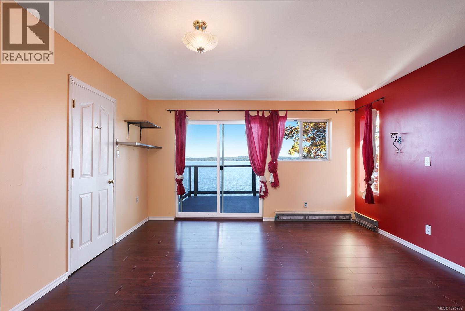 5650 Island Hwy S, Union Bay, British Columbia  V0R 3B0 - Photo 23 - 1025732