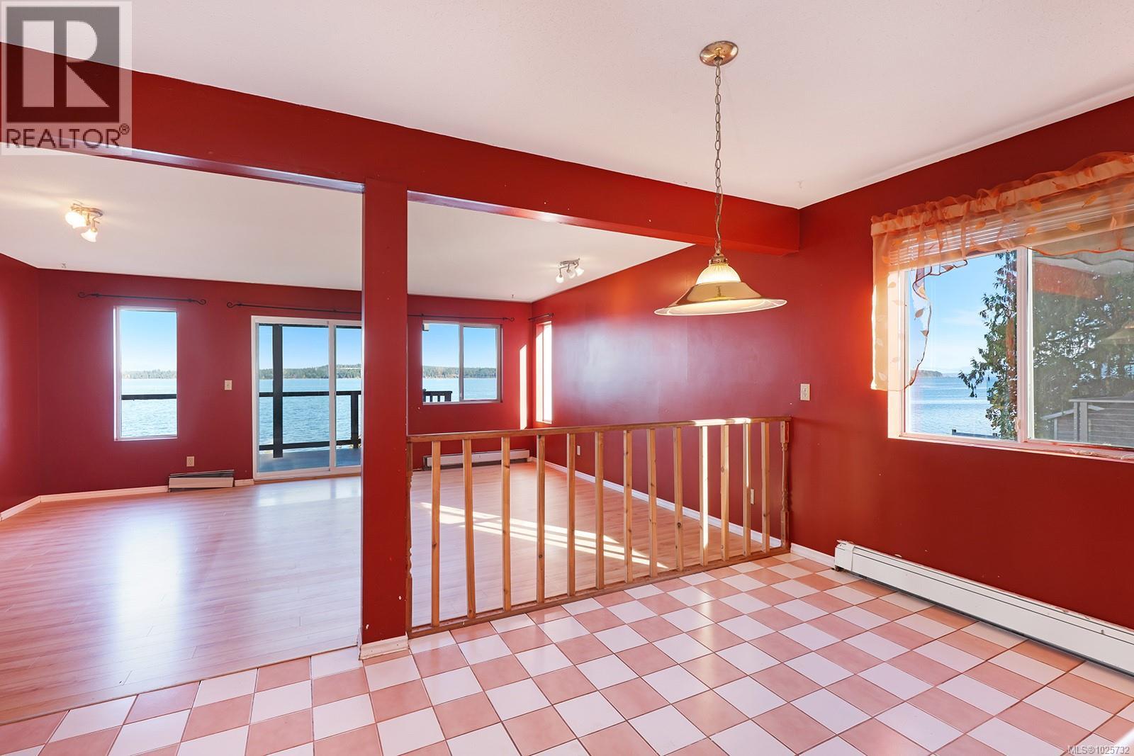 5650 Island Hwy S, Union Bay, British Columbia  V0R 3B0 - Photo 16 - 1025732