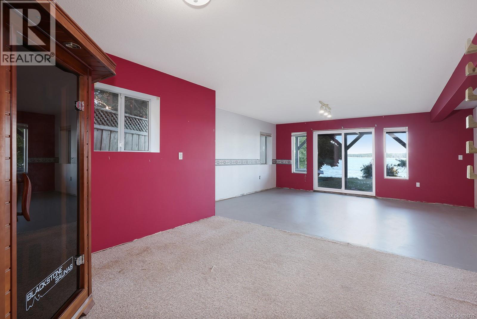 5650 Island Hwy S, Union Bay, British Columbia  V0R 3B0 - Photo 32 - 1025732