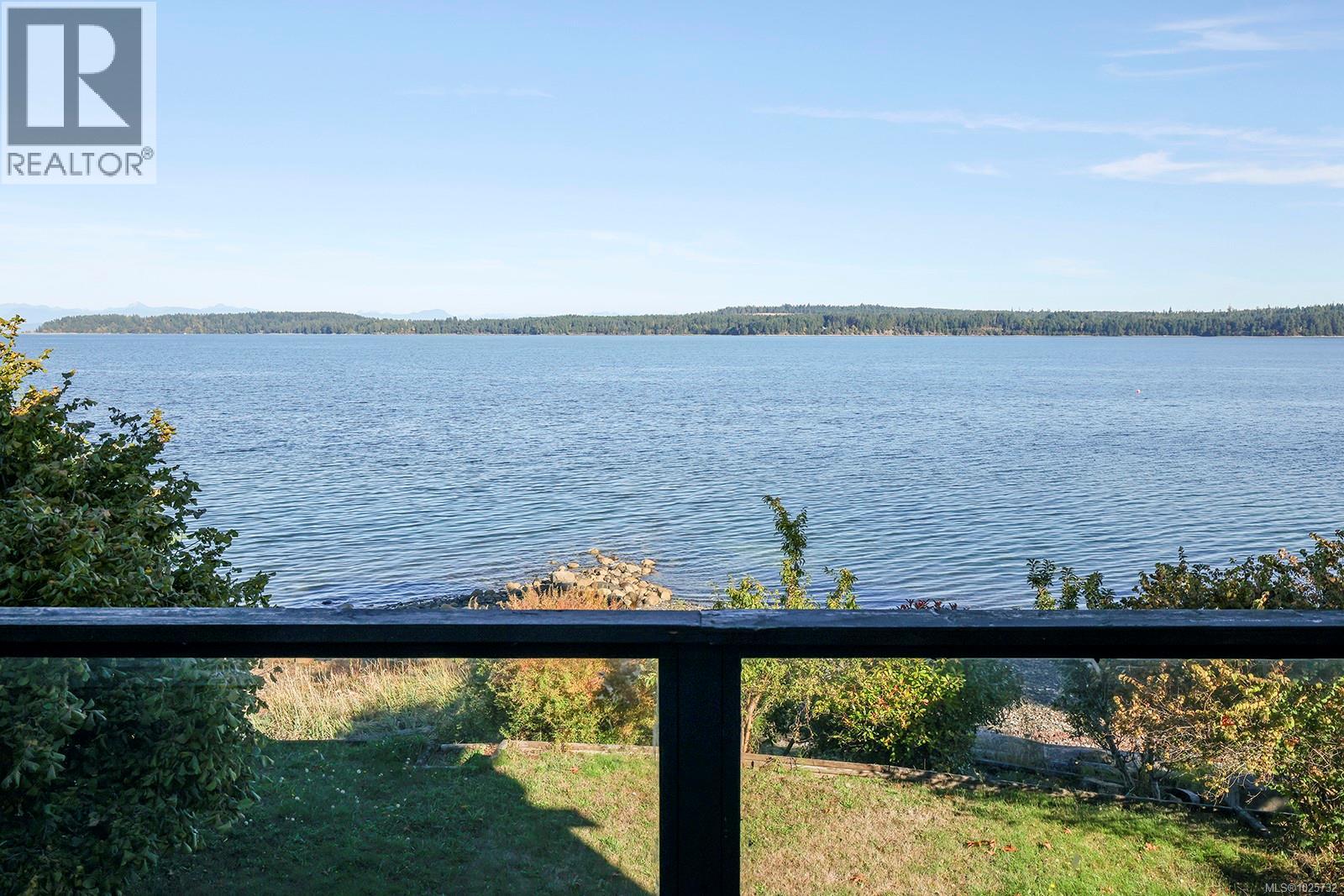 5650 Island Hwy S, Union Bay, British Columbia  V0R 3B0 - Photo 1 - 1025732