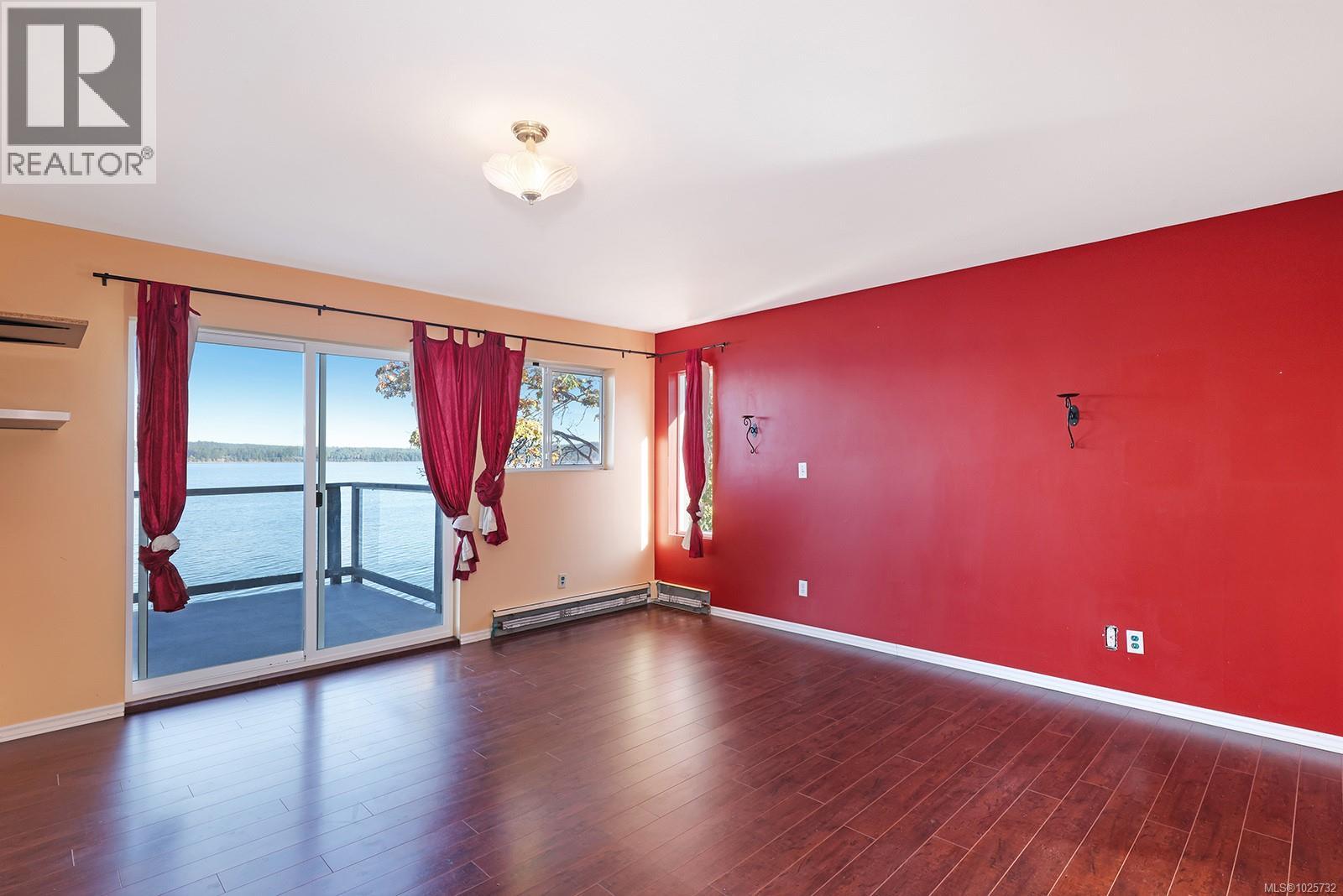 5650 Island Hwy S, Union Bay, British Columbia  V0R 3B0 - Photo 22 - 1025732