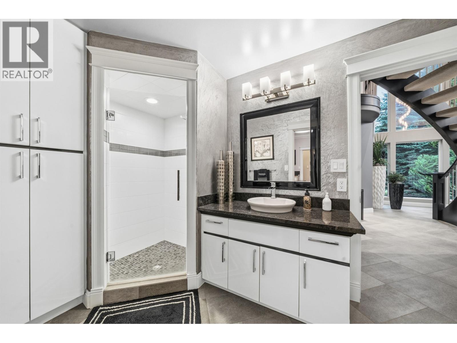 1131 Milford Avenue, Coquitlam, British Columbia  V3J 2V4 - Photo 7 - R3088457