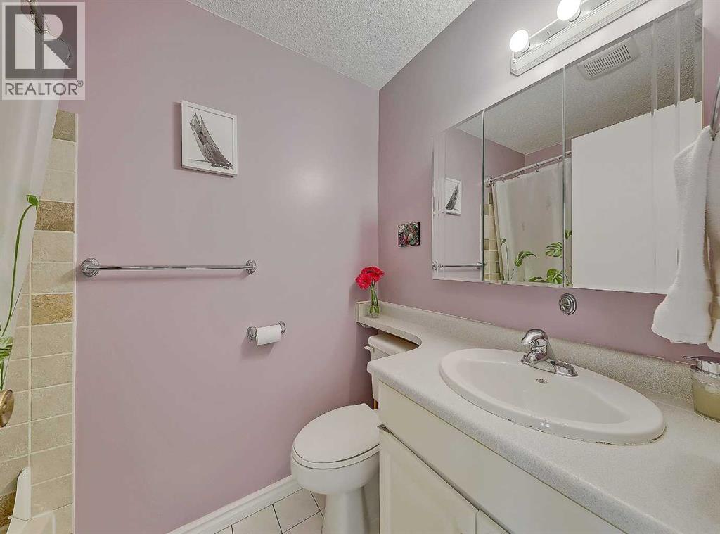 147 Erin Ridge Road Se, Calgary, Alberta  T2B 2W2 - Photo 19 - A2284198