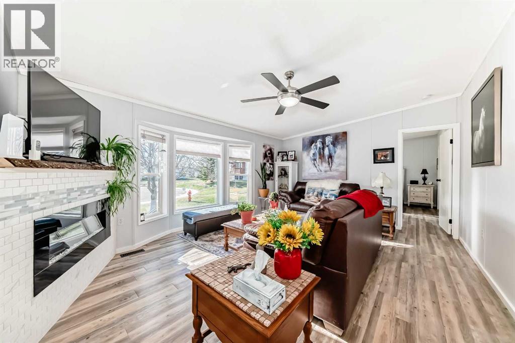 838 4 Avenue, Bassano, Alberta  T0J 0B0 - Photo 9 - A2284795