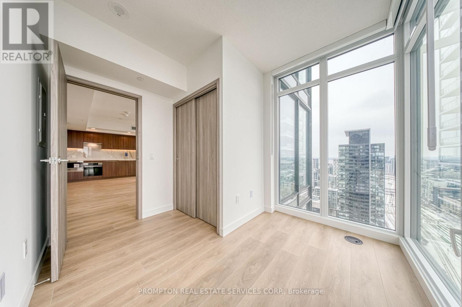 4708 - 1 Concord Cityplace Way, Toronto, Ontario  M5V 0X3 - Photo 23 - C12770256