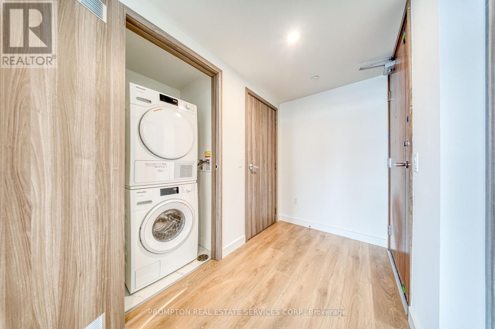 4708 - 1 Concord Cityplace Way, Toronto, Ontario  M5V 0X3 - Photo 27 - C12770256