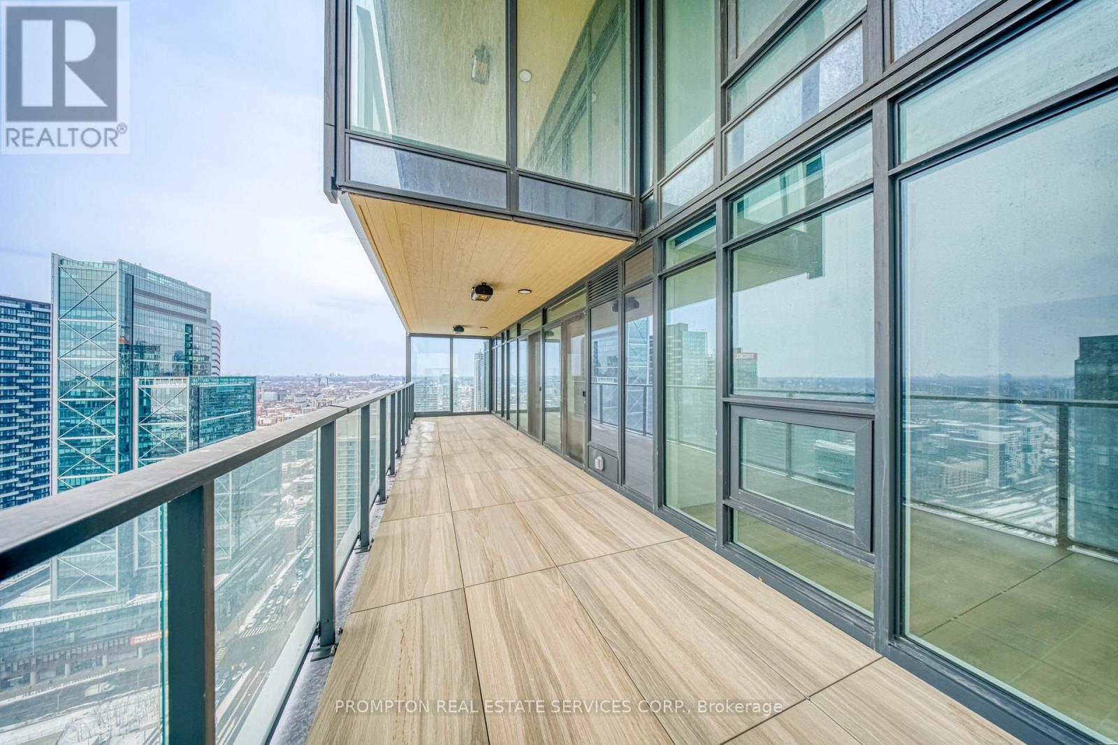 4708 - 1 Concord Cityplace Way, Toronto, Ontario  M5V 0X3 - Photo 29 - C12770256