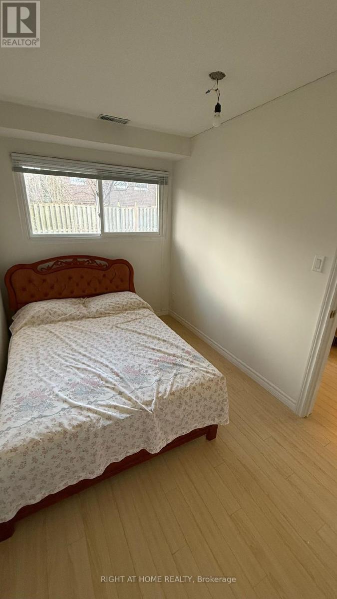 Main Floor Garden Level - 25 Silas Hill Drive, Toronto, Ontario  M2J 2X8 - Photo 10 - C12777774