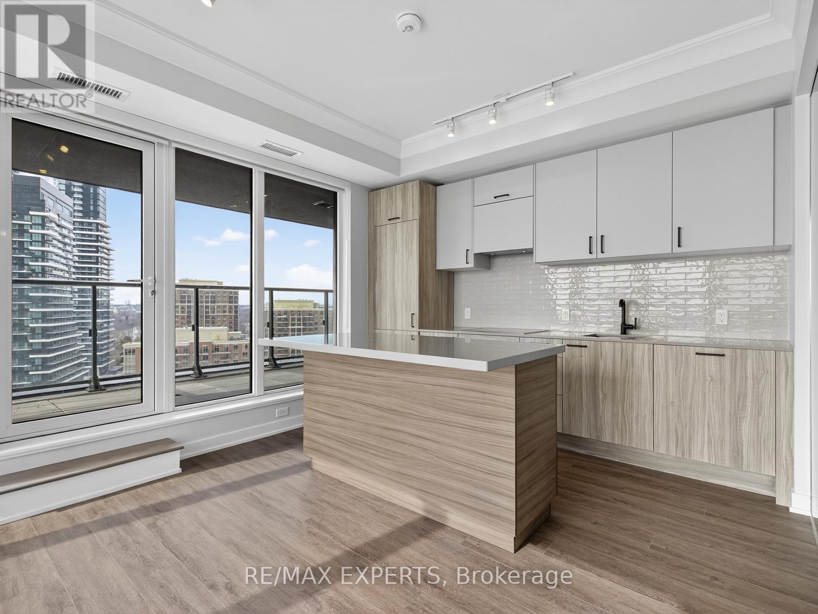 1714 - 1 Quarrington Lane, Toronto, Ontario  M3C 0S4 - Photo 12 - C12777780