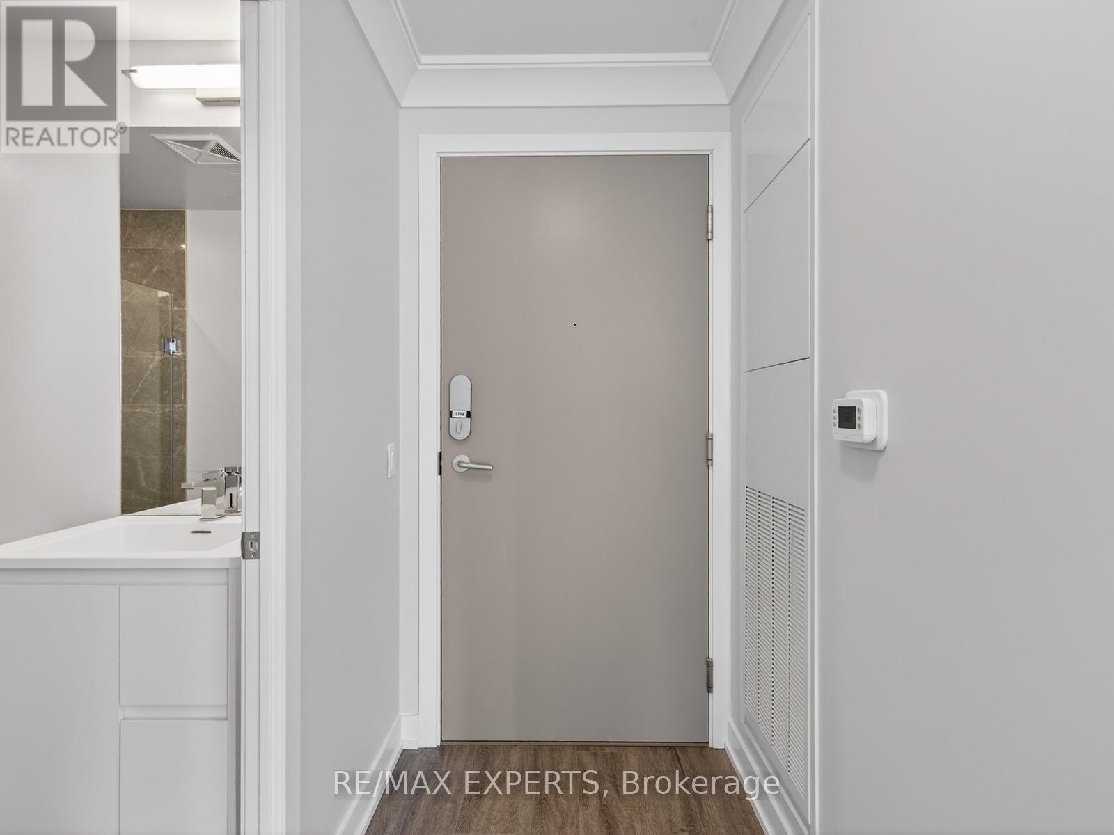 1714 - 1 Quarrington Lane, Toronto, Ontario  M3C 0S4 - Photo 19 - C12777780