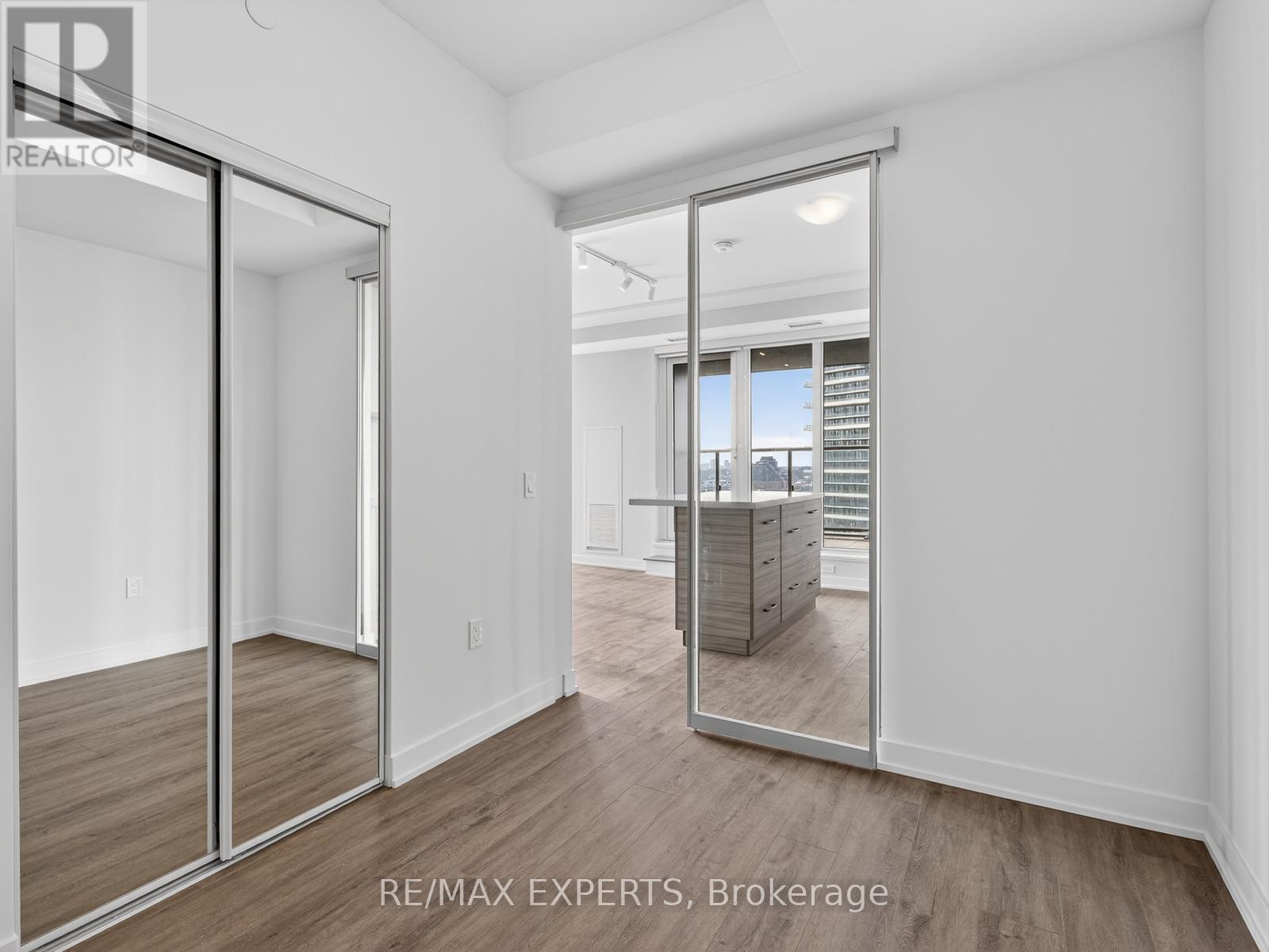 1714 - 1 Quarrington Lane, Toronto, Ontario  M3C 0S4 - Photo 3 - C12777780