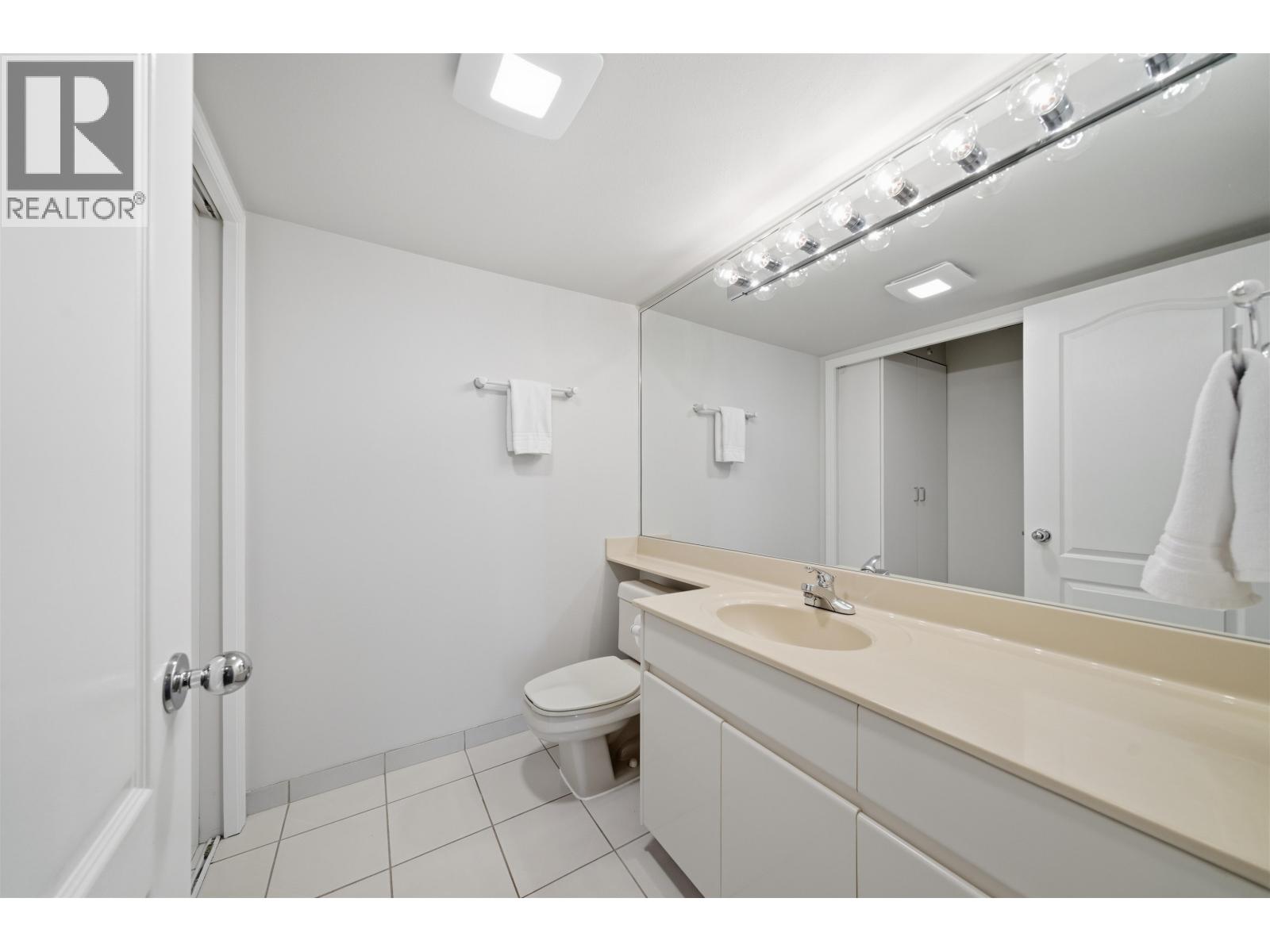 1703 71 Jamieson Court, New Westminster, British Columbia  V3L 5R4 - Photo 15 - R3088600