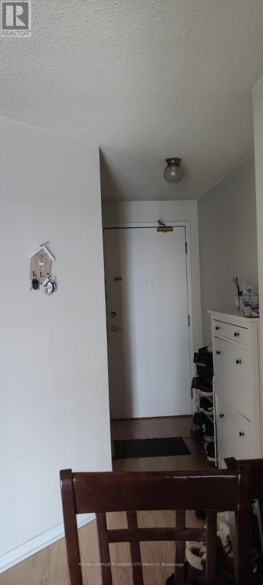 816 - 145 HILLCREST AVENUE, Mississauga, Ontario