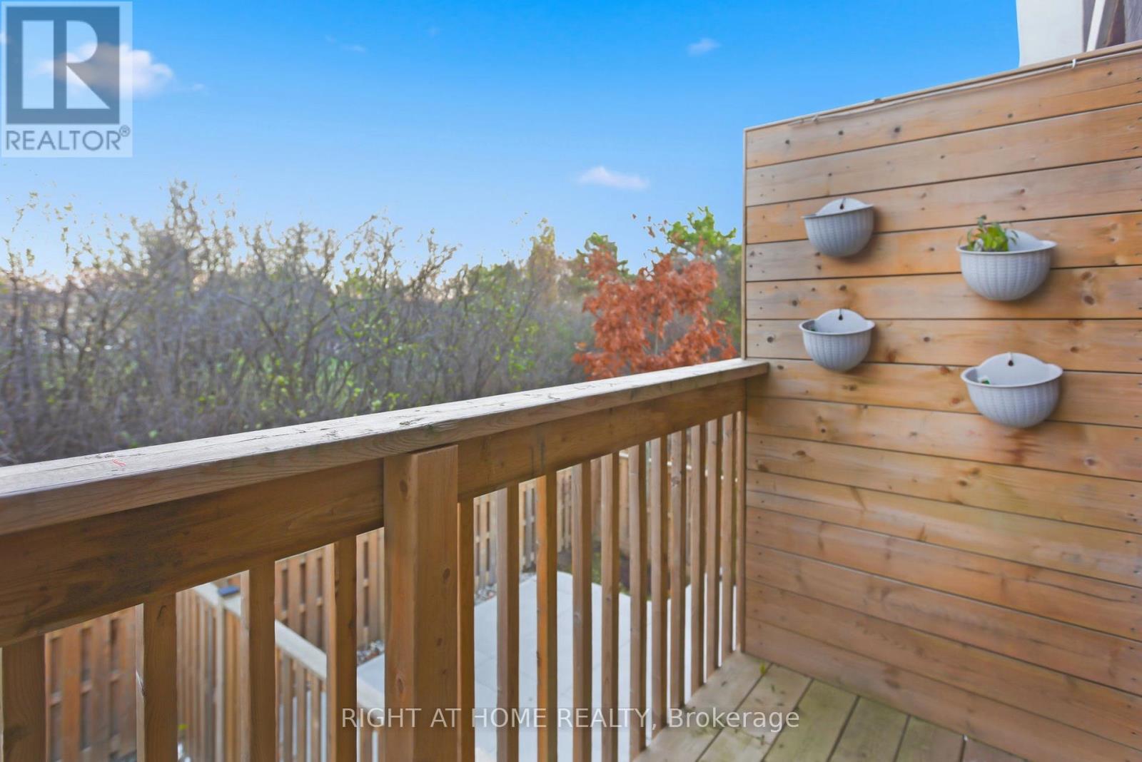 1802 Mitoff Place, Mississauga, Ontario  L4W 0E8 - Photo 24 - W12777800