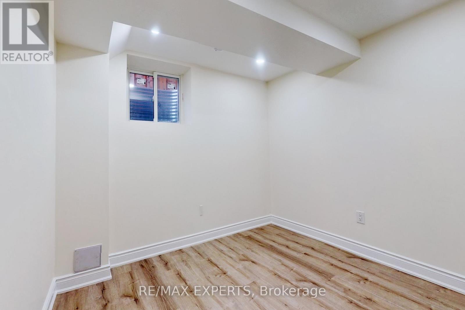 91 Aylesbury Drive, Brampton, Ontario  L7A 0W4 - Photo 8 - W12777806