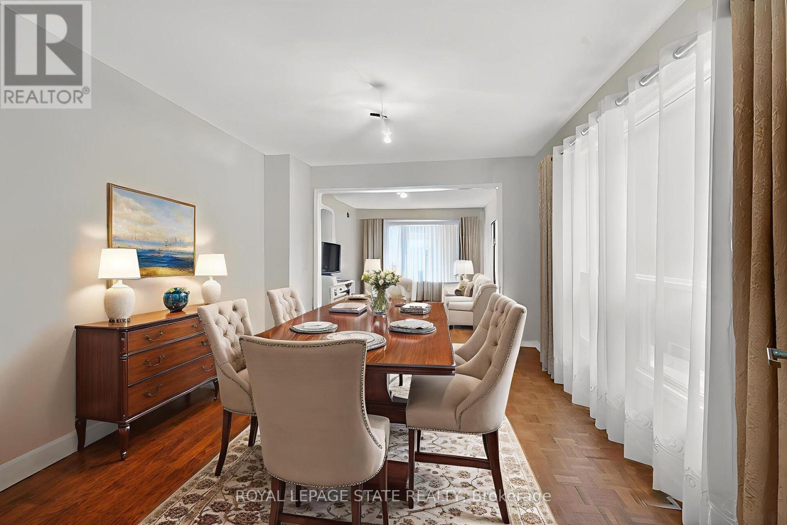 134 Huntingwood Avenue, Hamilton, Ontario  L9H 6X7 - Photo 5 - X12777796