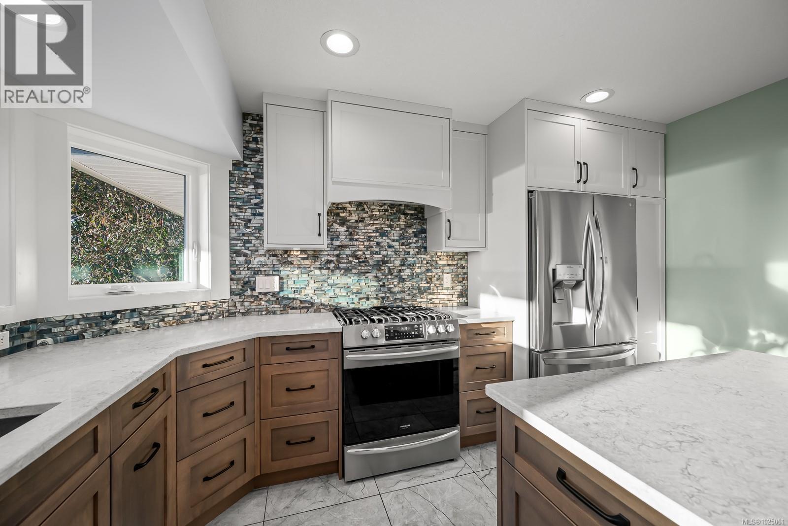 1179 Moore Rd, Comox, British Columbia  V9M 3X1 - Photo 8 - 1025061