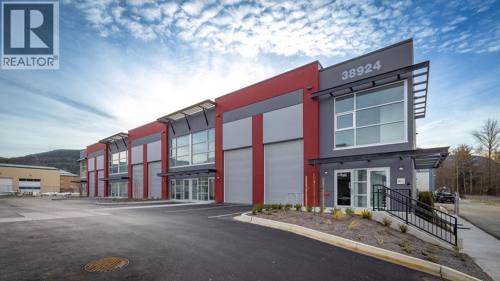 107b 38924 Mid Way, Squamish, British Columbia  V0V 0V0 - Photo 2 - C8076059