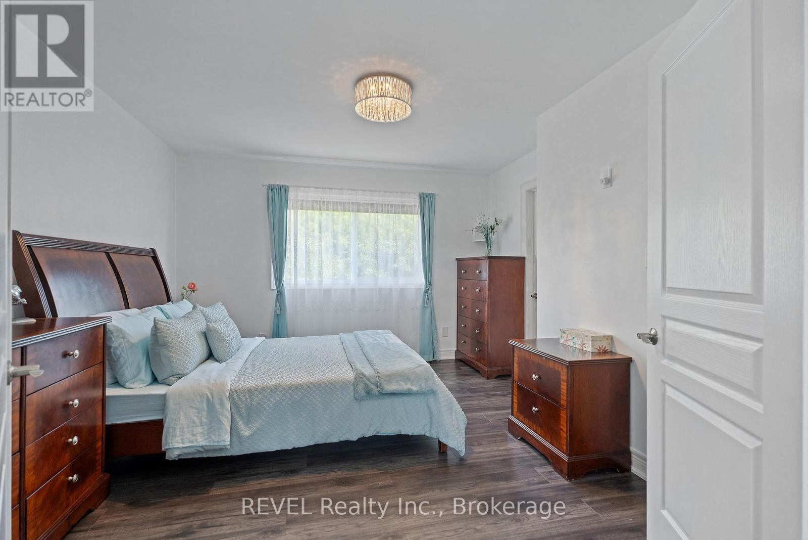 1018 Kerby Street, Fort Erie, Ontario  L2A 0B9 - Photo 13 - X12768086