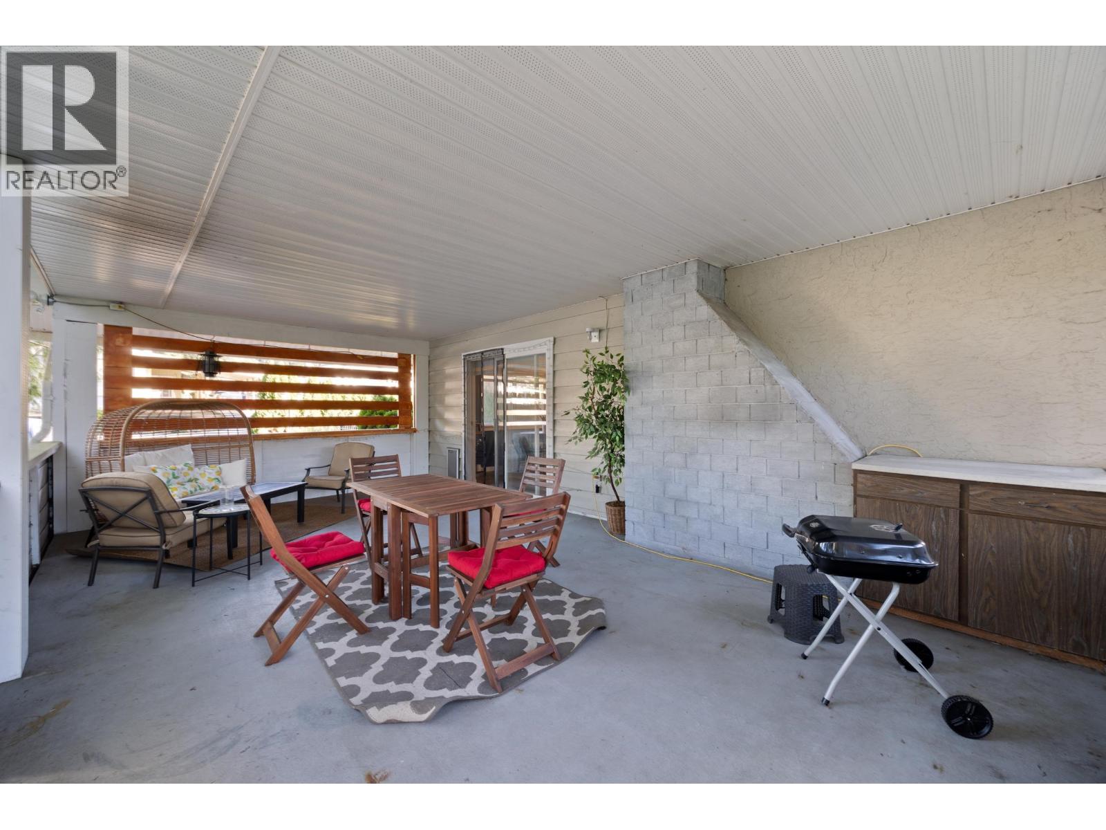 12037 208 Street, Maple Ridge, British Columbia  V2X 4W9 - Photo 34 - R3088791