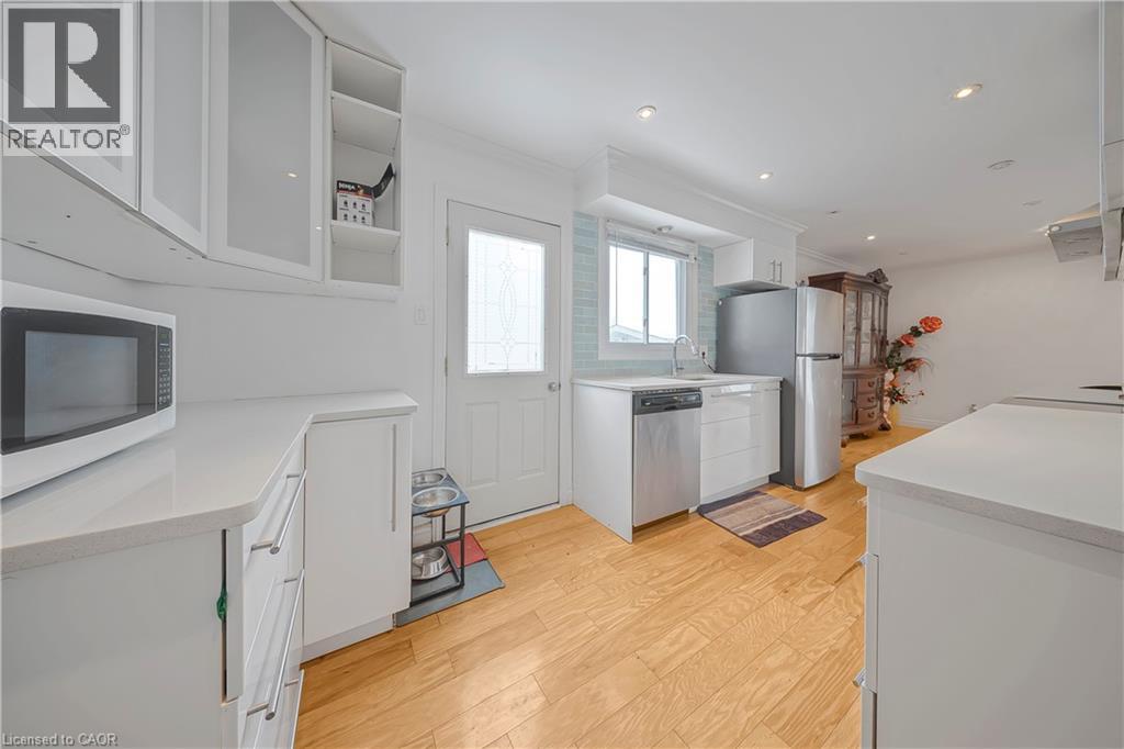 38 Hillbrook Crescent, Kitchener, Ontario  N2N 1J5 - Photo 11 - 40794889