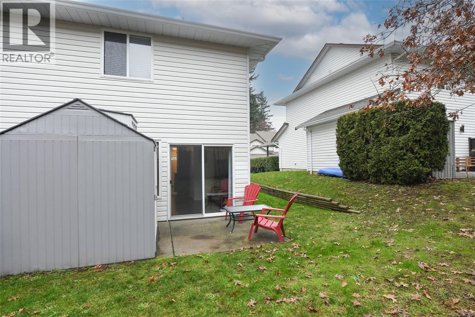 15 2625 Muir Rd, Courtenay, British Columbia  V9N 8Z4 - Photo 2 - 1022359