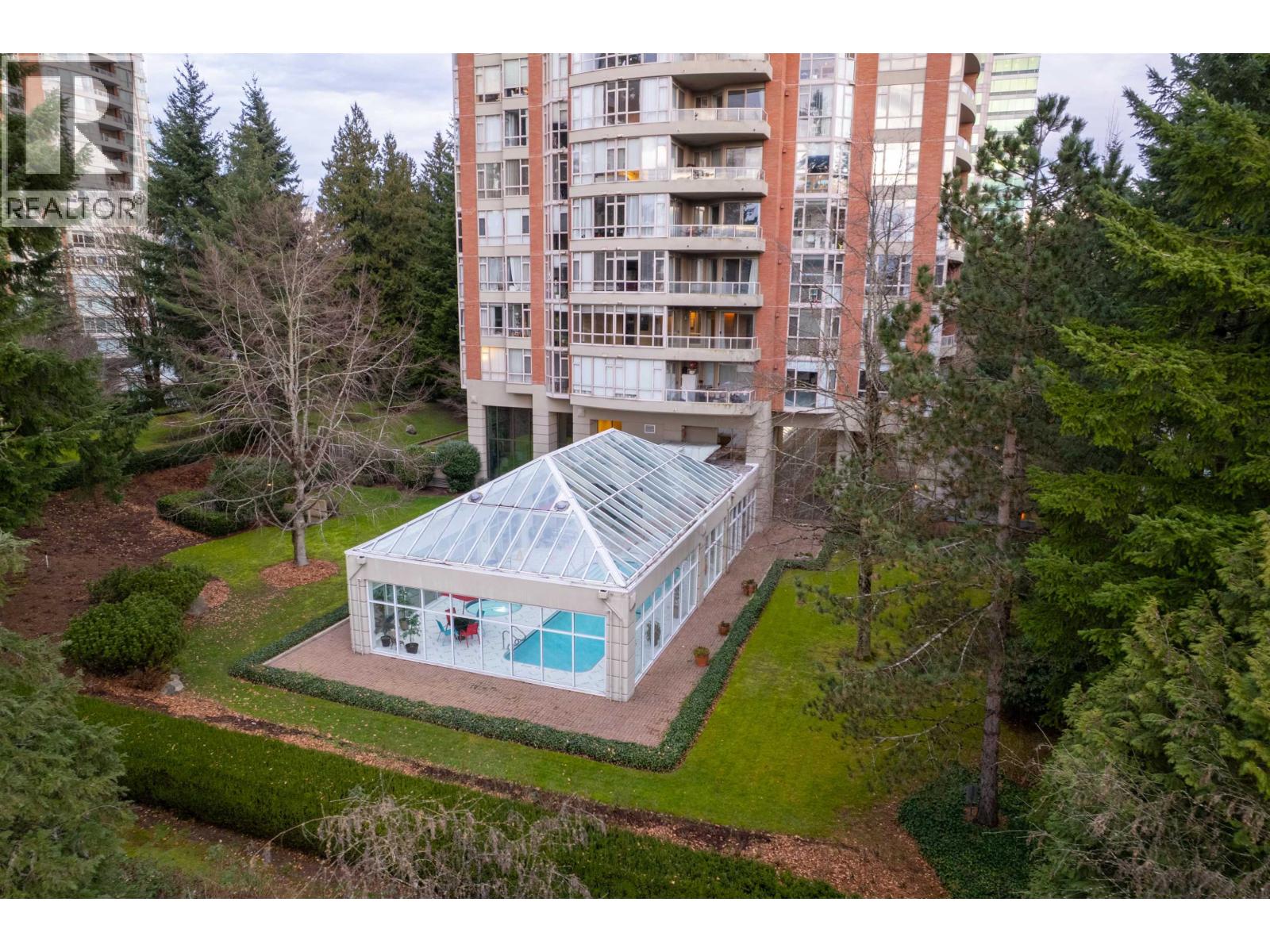 2401 6888 Station Hill Drive, Burnaby, British Columbia  V3N 4X5 - Photo 6 - R3087381