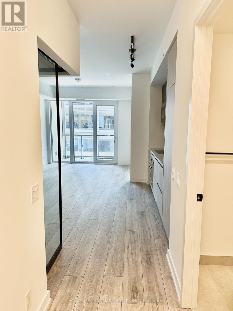 108 Peter Street, Toronto, Ontario  M5V 0W2 - Photo 2 - C12777826