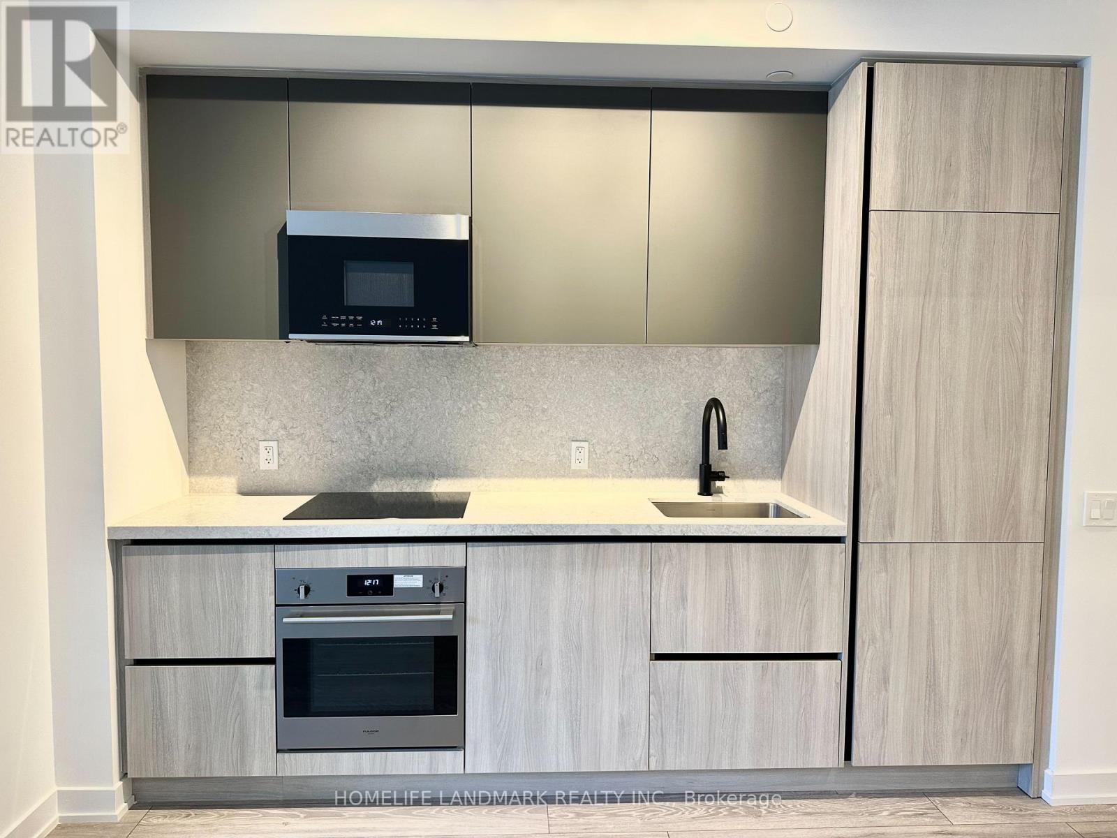 108 Peter Street, Toronto, Ontario  M5V 0W2 - Photo 4 - C12777826