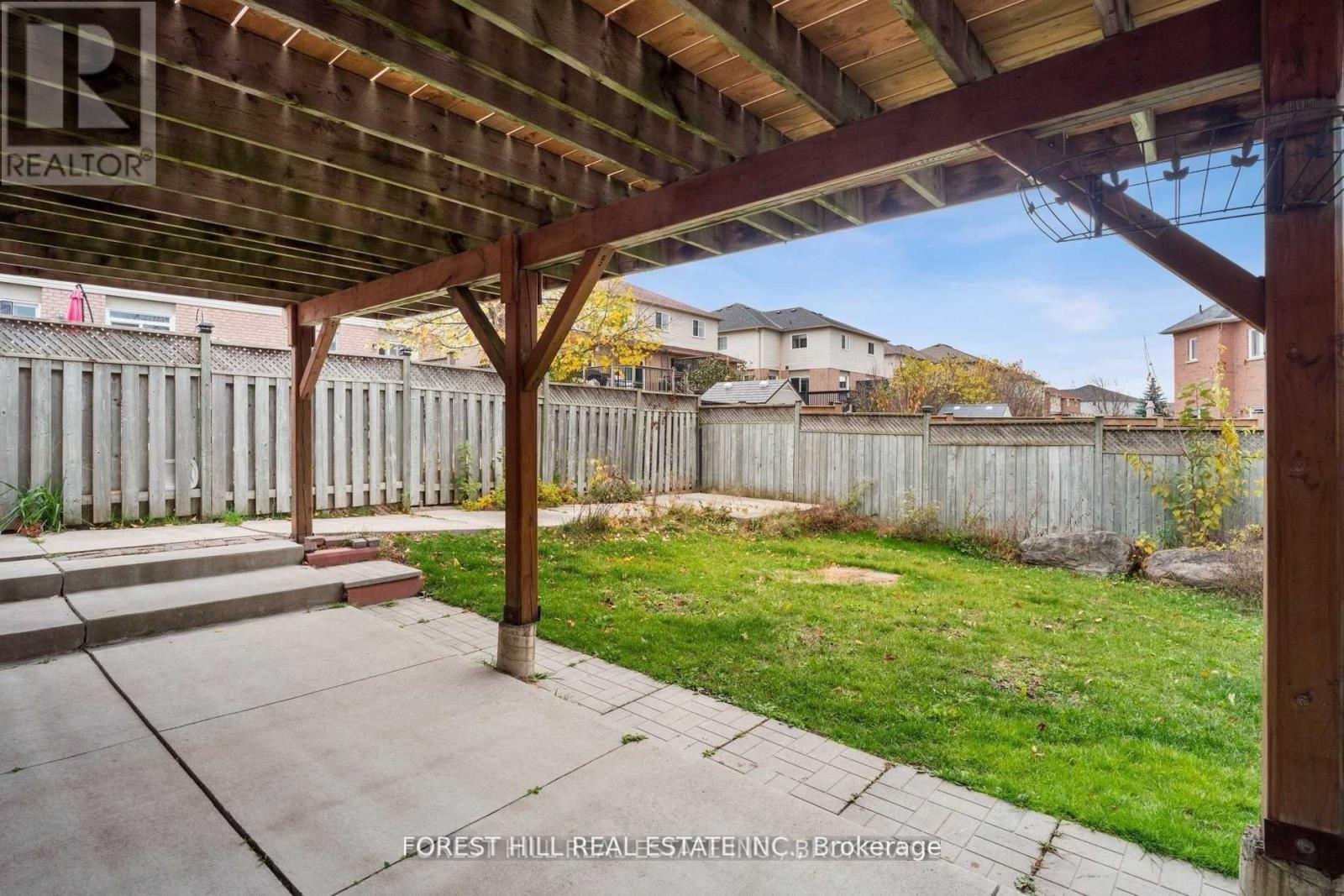 53 Noble Drive, Bradford West Gwillimbury, Ontario  L3Z 3A8 - Photo 13 - N12777820