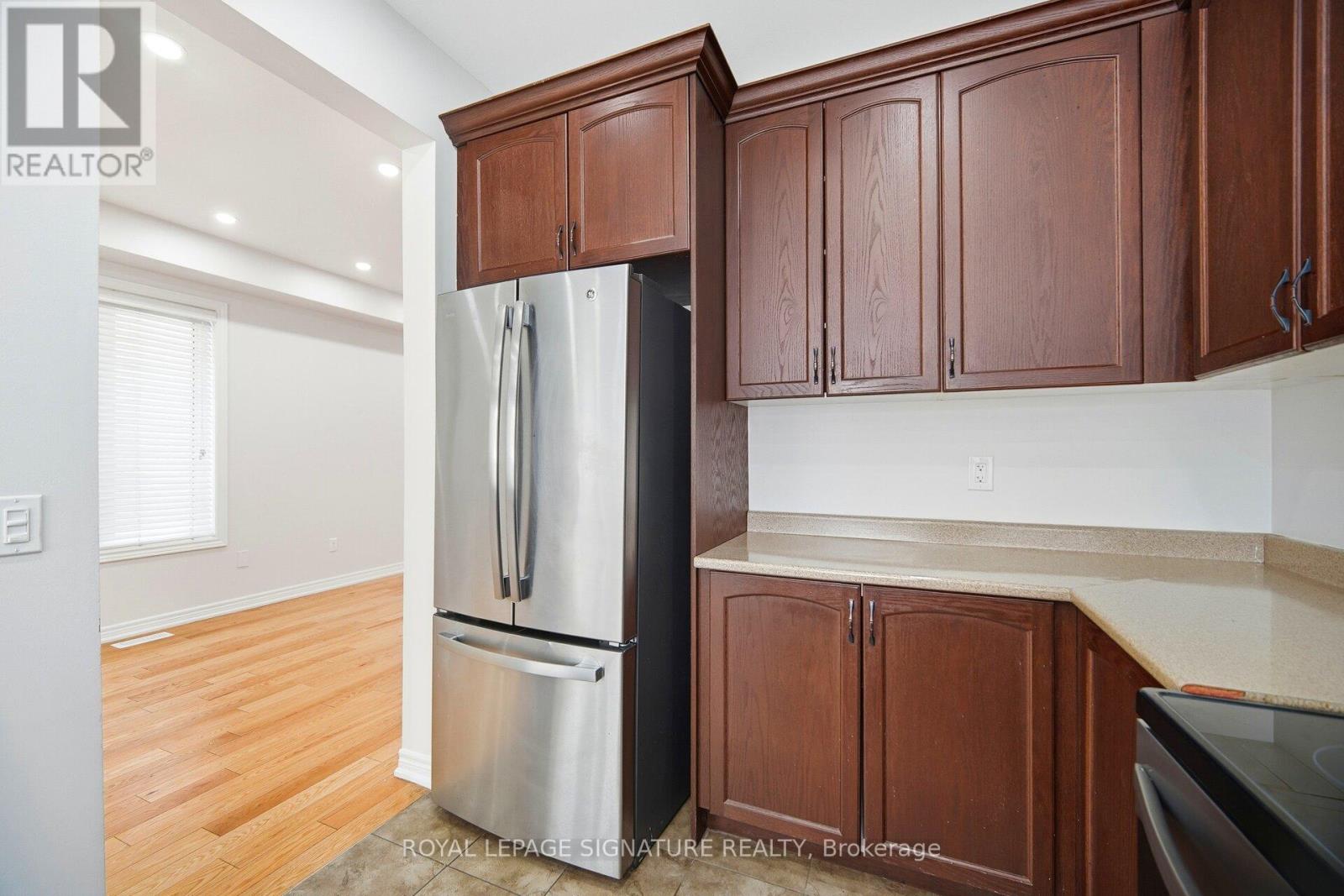 44 Rangemore Road, Brampton, Ontario  L7A 4V8 - Photo 10 - W12777838