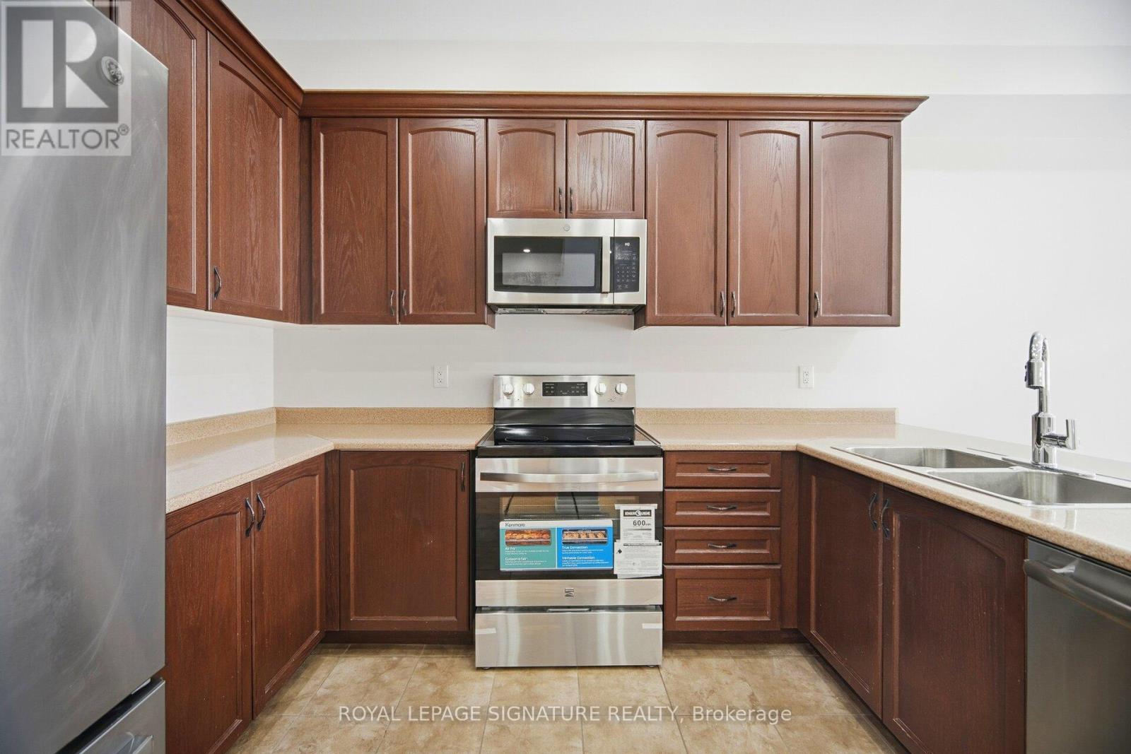 44 Rangemore Road, Brampton, Ontario  L7A 4V8 - Photo 8 - W12777838