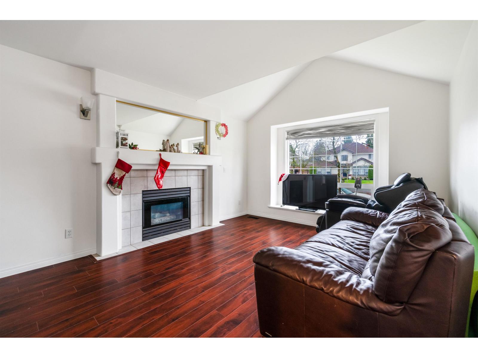 15476 110 Avenue, Surrey, British Columbia  V3R 0X1 - Photo 6 - R3088593