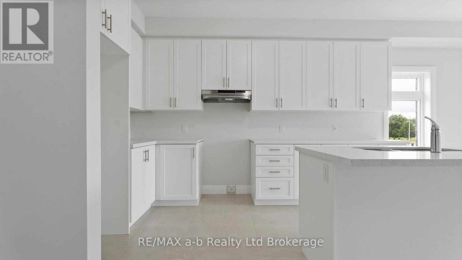 99 Cayley Street, Norwich, Ontario  N0J 1P0 - Photo 4 - X12777878