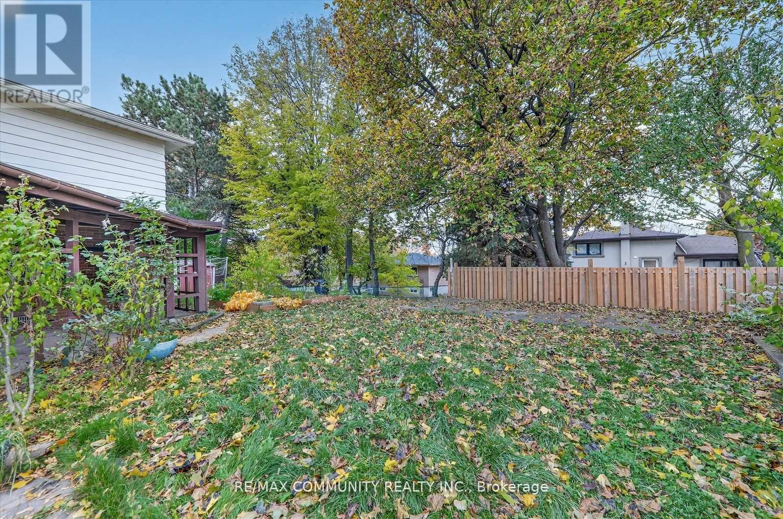 Main Fl - 14 Pineslope Crescent, Toronto, Ontario  M1E 4M4 - Photo 12 - E12777868