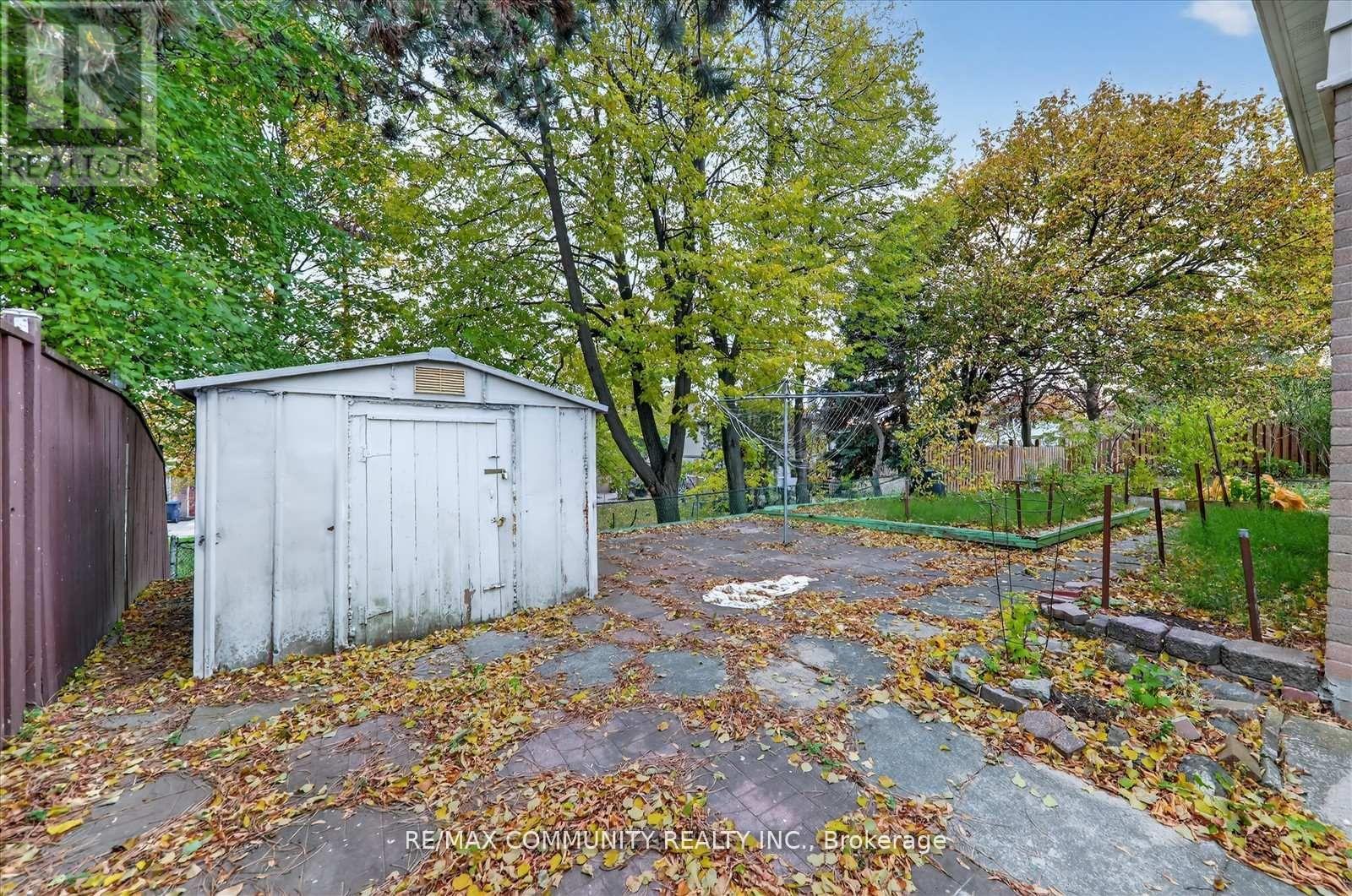 Main Fl - 14 Pineslope Crescent, Toronto, Ontario  M1E 4M4 - Photo 13 - E12777868