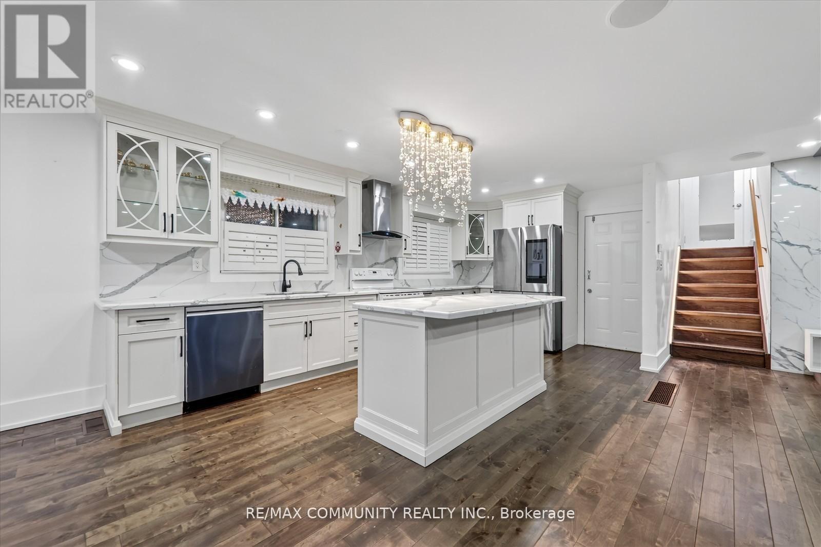 Main Fl - 14 Pineslope Crescent, Toronto, Ontario  M1E 4M4 - Photo 8 - E12777868