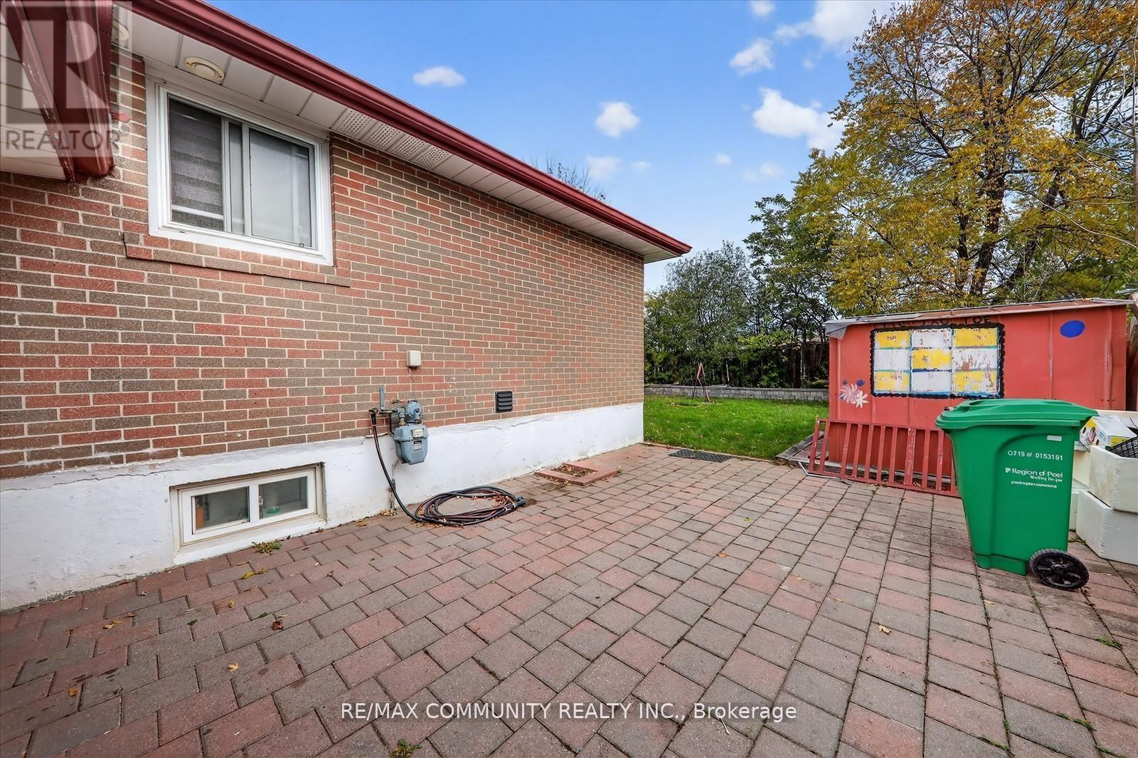 Lower - 14 Pineslope Crescent, Toronto, Ontario  M1E 4M4 - Photo 2 - E12777872