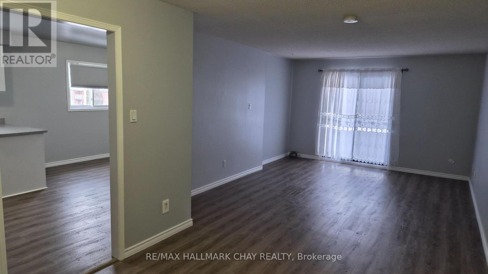 Upper - 48 Porritt Street, Barrie, Ontario  L4N 6Y3 - Photo 14 - S12777884