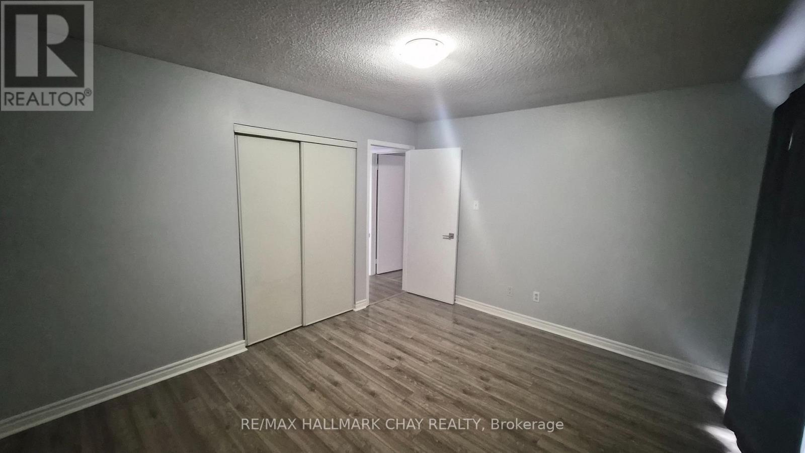 Upper - 48 Porritt Street, Barrie, Ontario  L4N 6Y3 - Photo 16 - S12777884