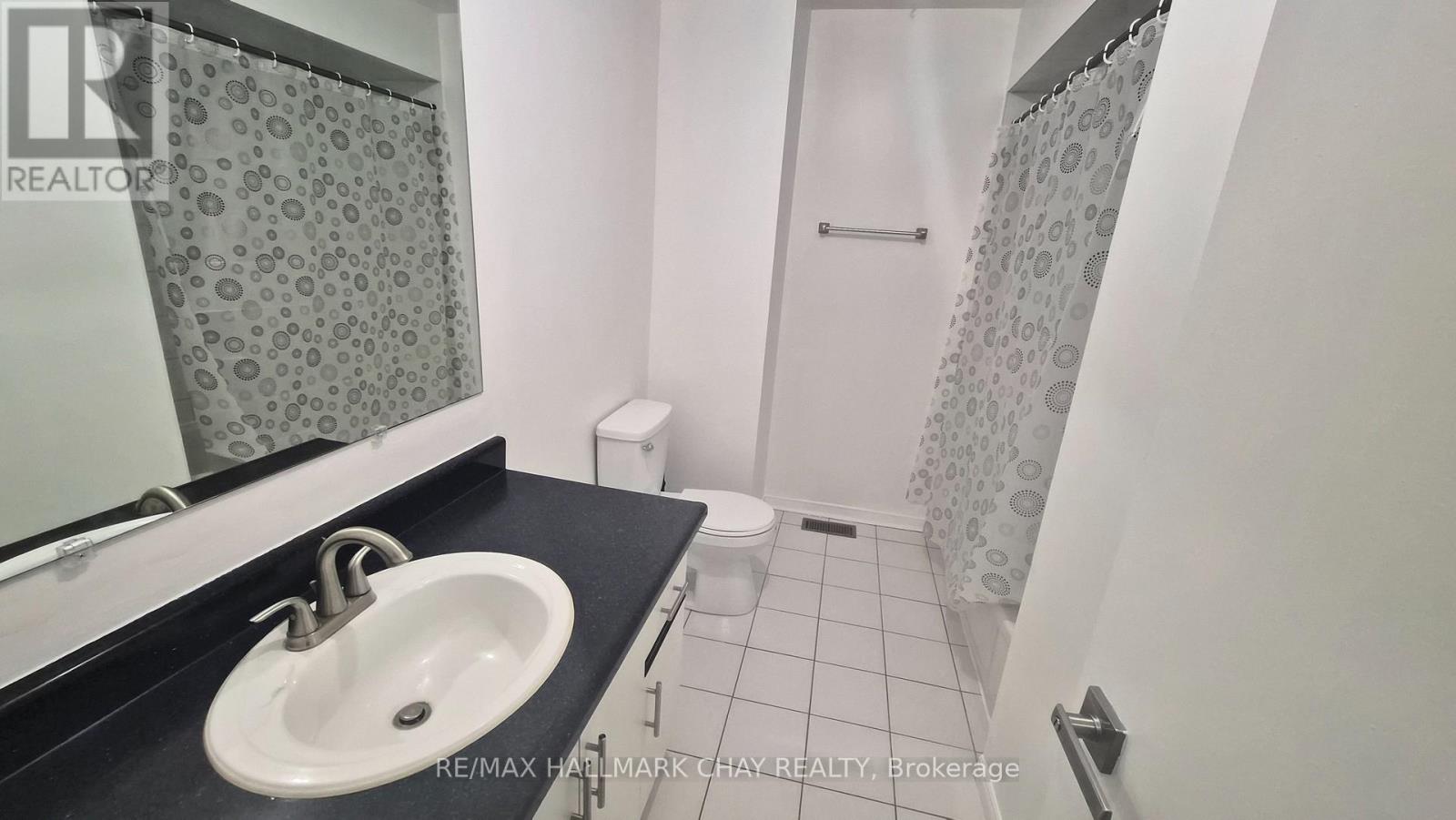 Upper - 48 Porritt Street, Barrie, Ontario  L4N 6Y3 - Photo 22 - S12777884