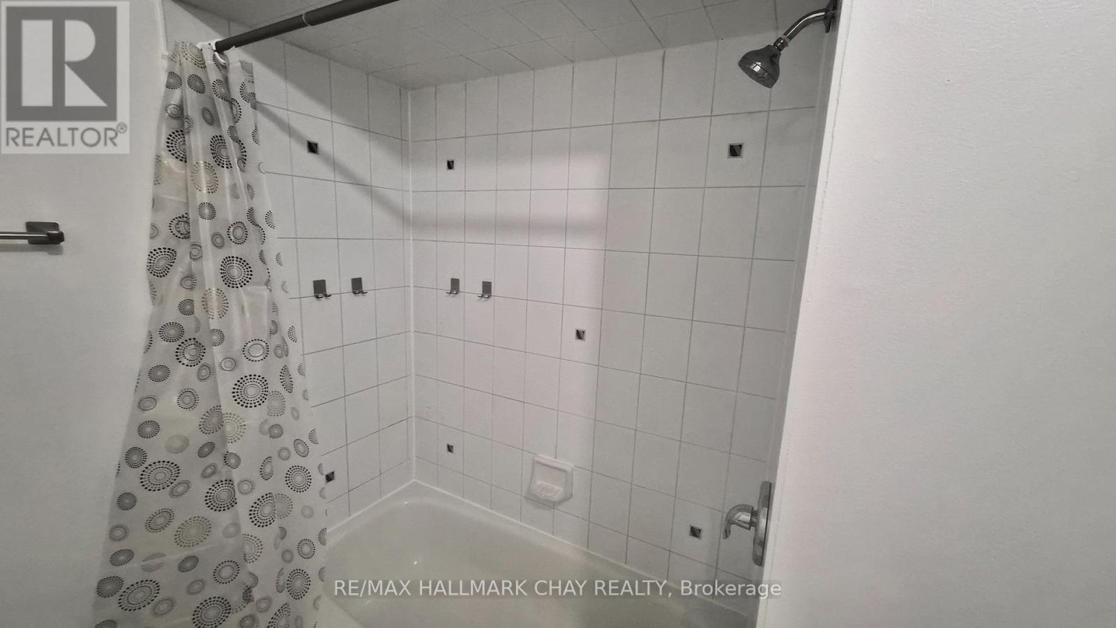 Upper - 48 Porritt Street, Barrie, Ontario  L4N 6Y3 - Photo 25 - S12777884