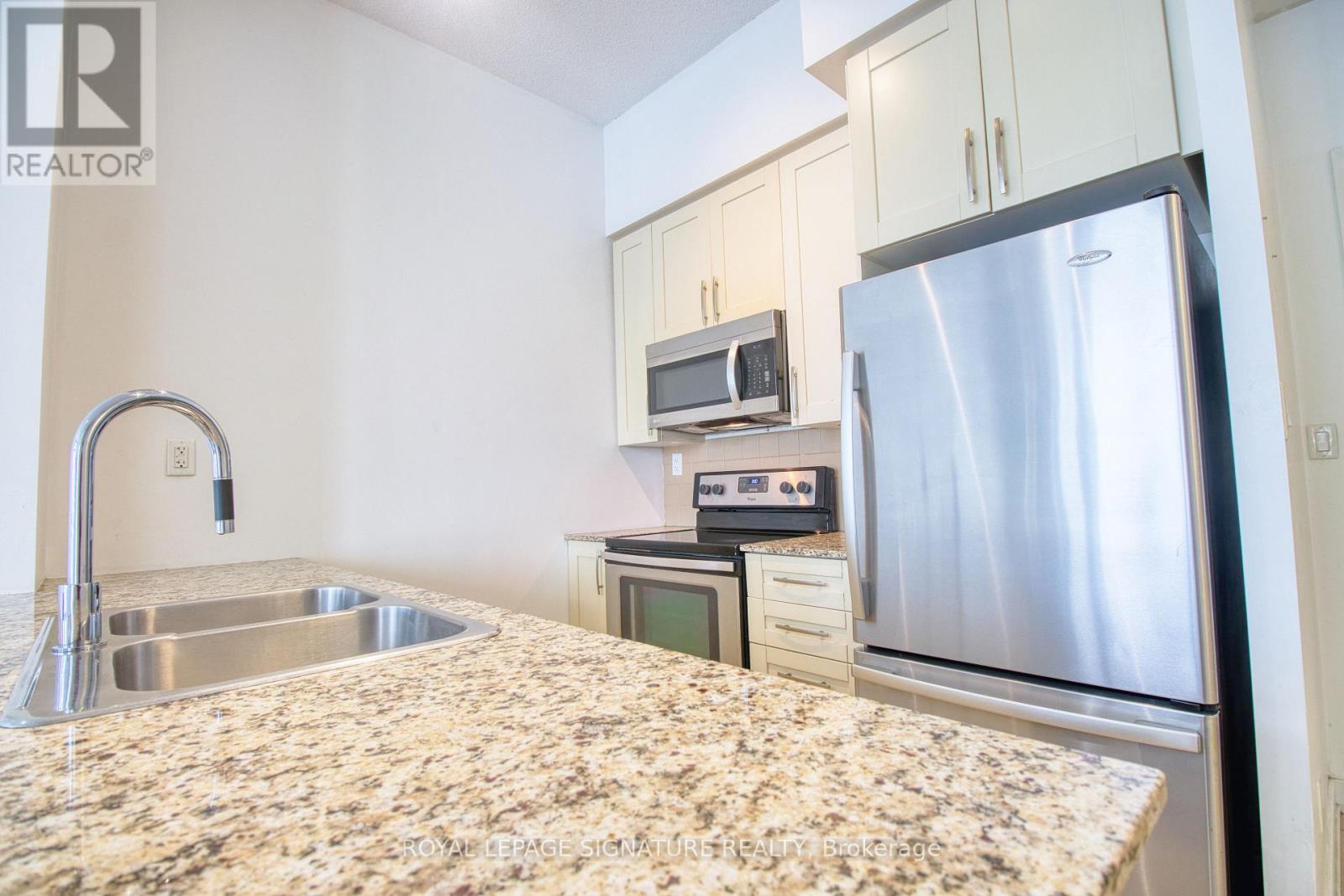 507 - 4065 Brickstone Mews, Mississauga, Ontario  L5B 0G3 - Photo 5 - W12777856