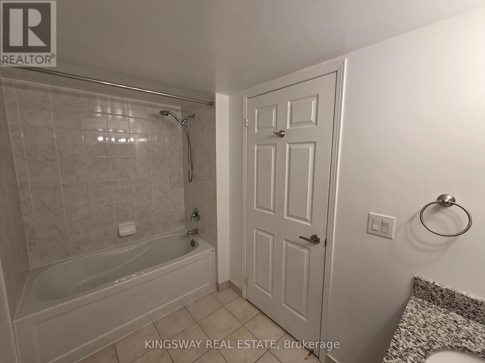 2802 - 3 Michael Power Place, Toronto, Ontario  M9A 0A2 - Photo 17 - W12777866