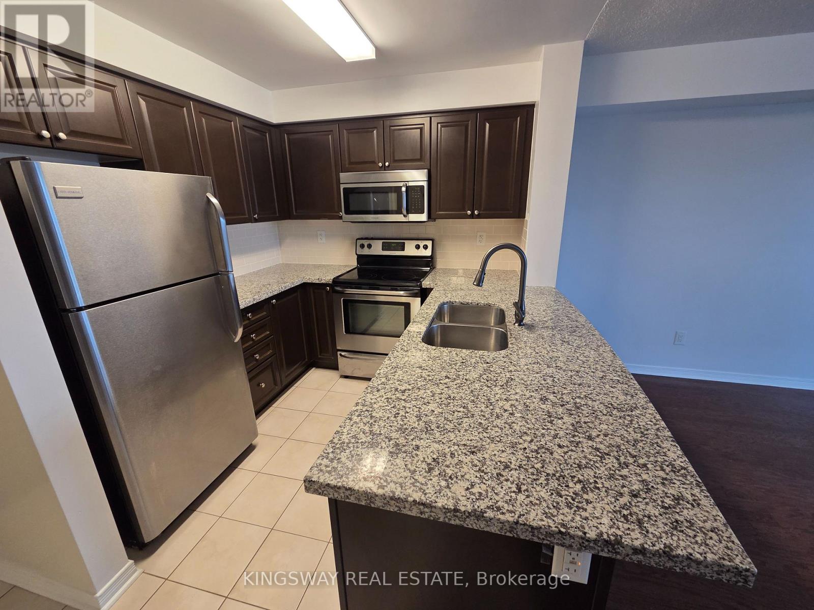 2802 - 3 Michael Power Place, Toronto, Ontario  M9A 0A2 - Photo 3 - W12777866