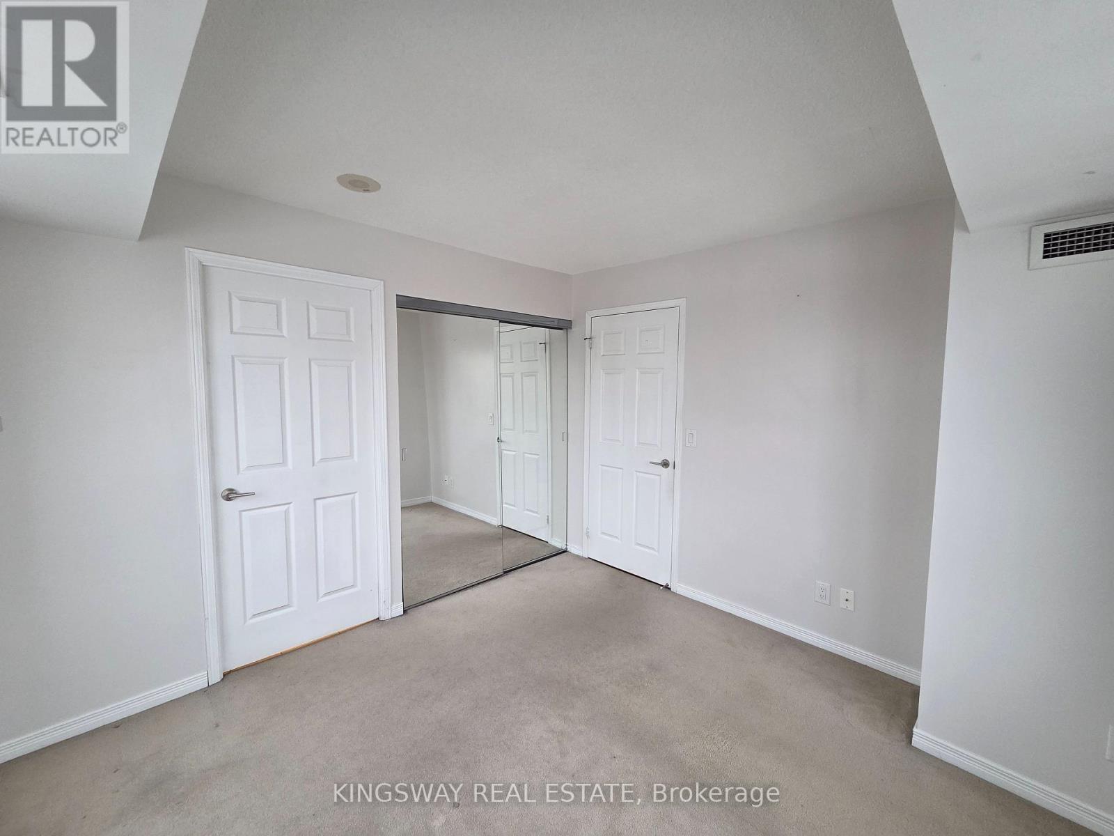 2802 - 3 Michael Power Place, Toronto, Ontario  M9A 0A2 - Photo 9 - W12777866